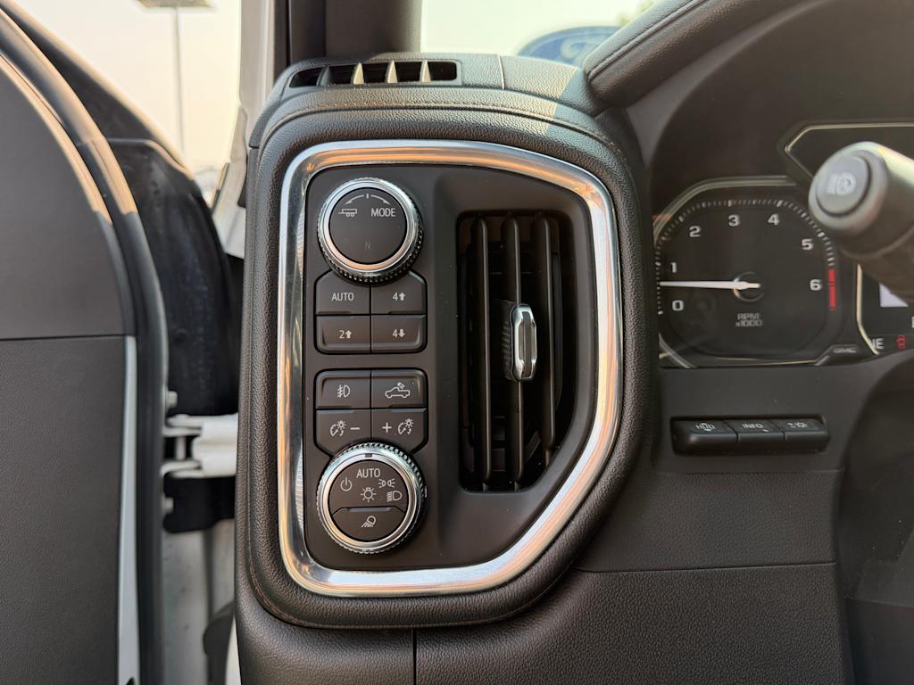 Thumbnail: 2022 GMC Sierra 2500 - 21