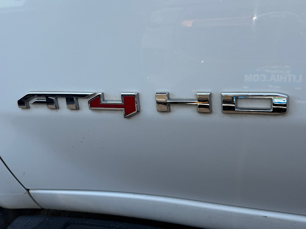 Thumbnail: 2022 GMC Sierra 2500 - 32
