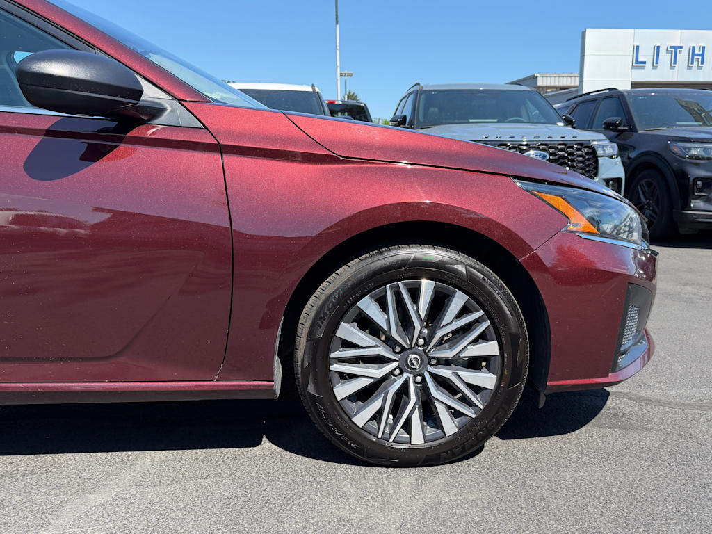 Thumbnail: 2025 Nissan Altima - 5