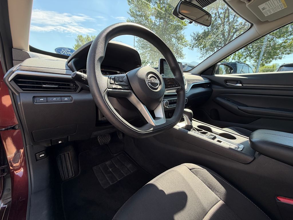Thumbnail: 2025 Nissan Altima - 2