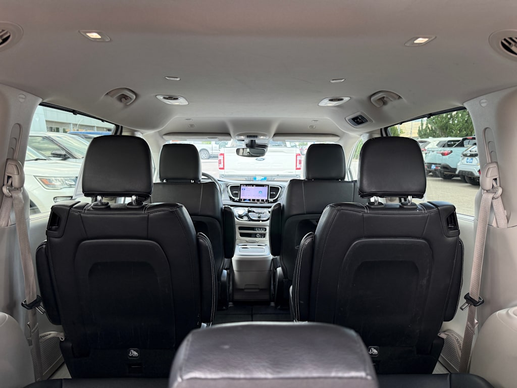 Thumbnail: 2022 Chrysler Pacifica - 28