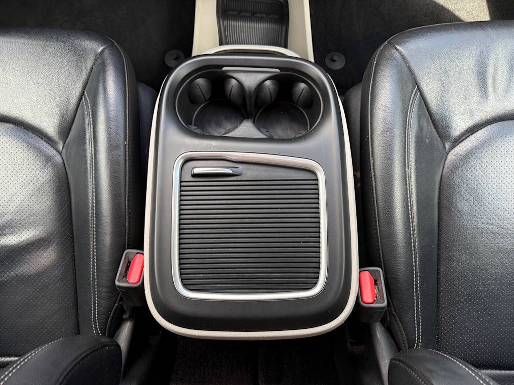 Thumbnail: 2022 Chrysler Pacifica - 23