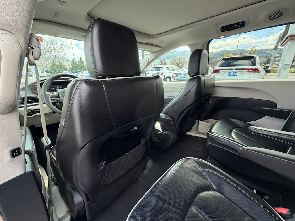 Thumbnail: 2023 Chrysler Pacifica - 27