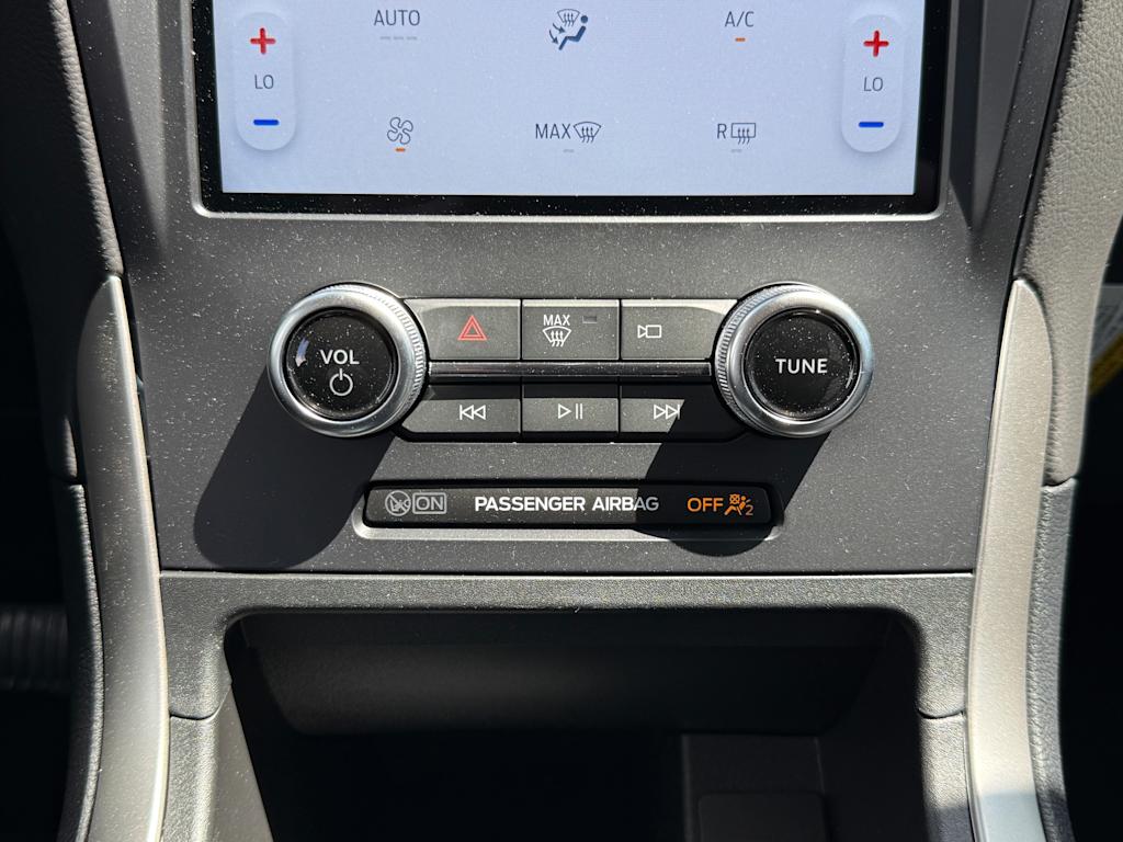 Thumbnail: 2024 Ford Edge - 23