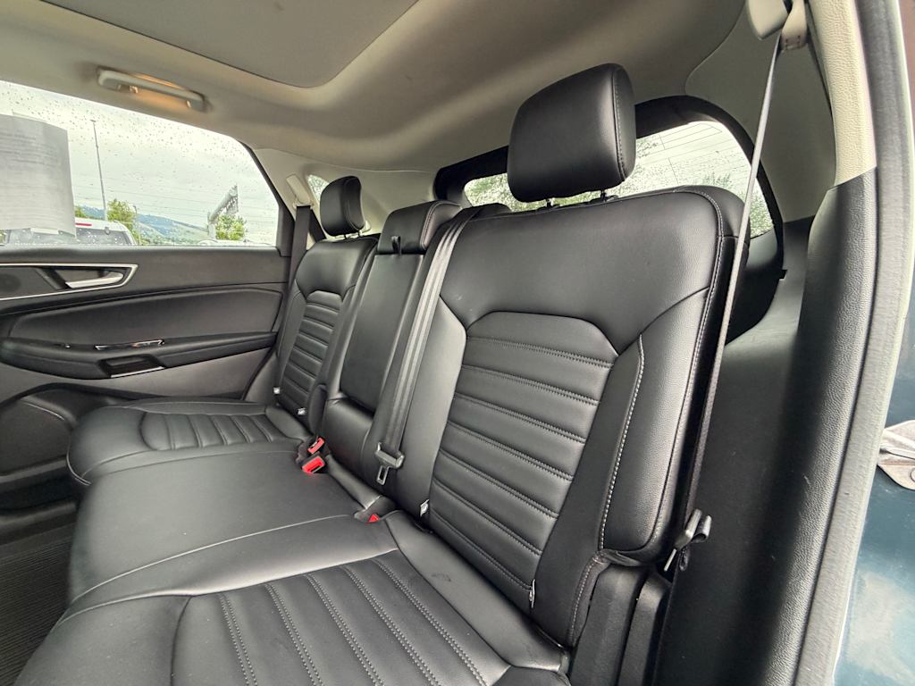Thumbnail: 2019 Ford Edge - 9