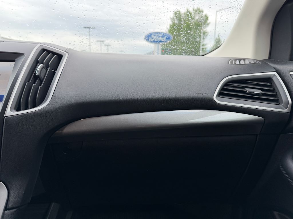 Thumbnail: 2019 Ford Edge - 29