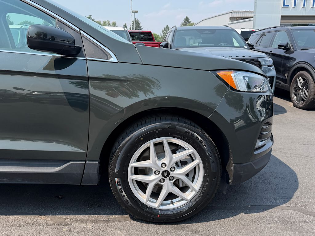Thumbnail: 2024 Ford Edge - 6
