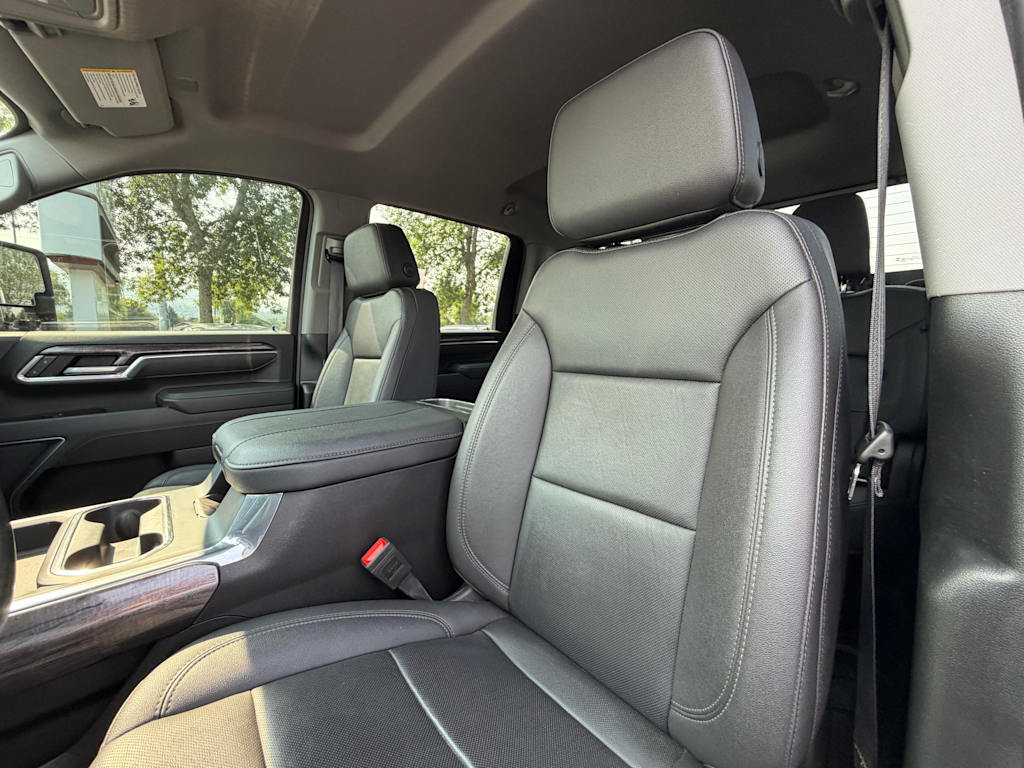 Thumbnail: 2025 Chevrolet Silverado 3500 - 9