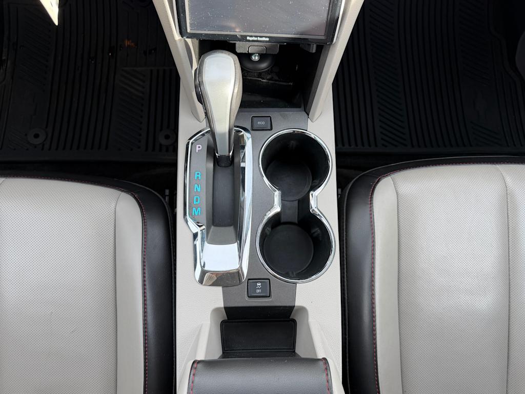 Thumbnail: 2012 Chevrolet Equinox - 12