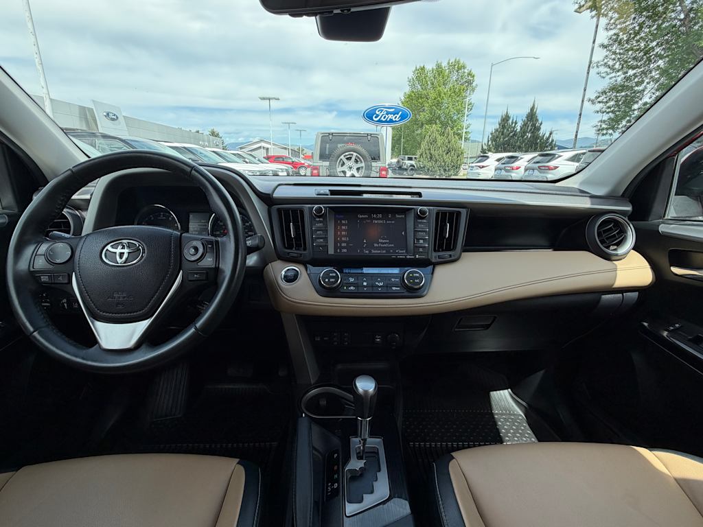 Thumbnail: 2017 Toyota RAV4 - 11