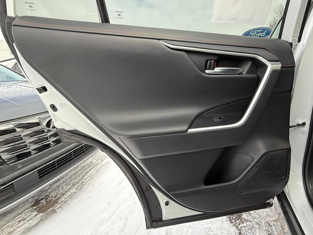 2022 Toyota RAV4 Adventure 24
