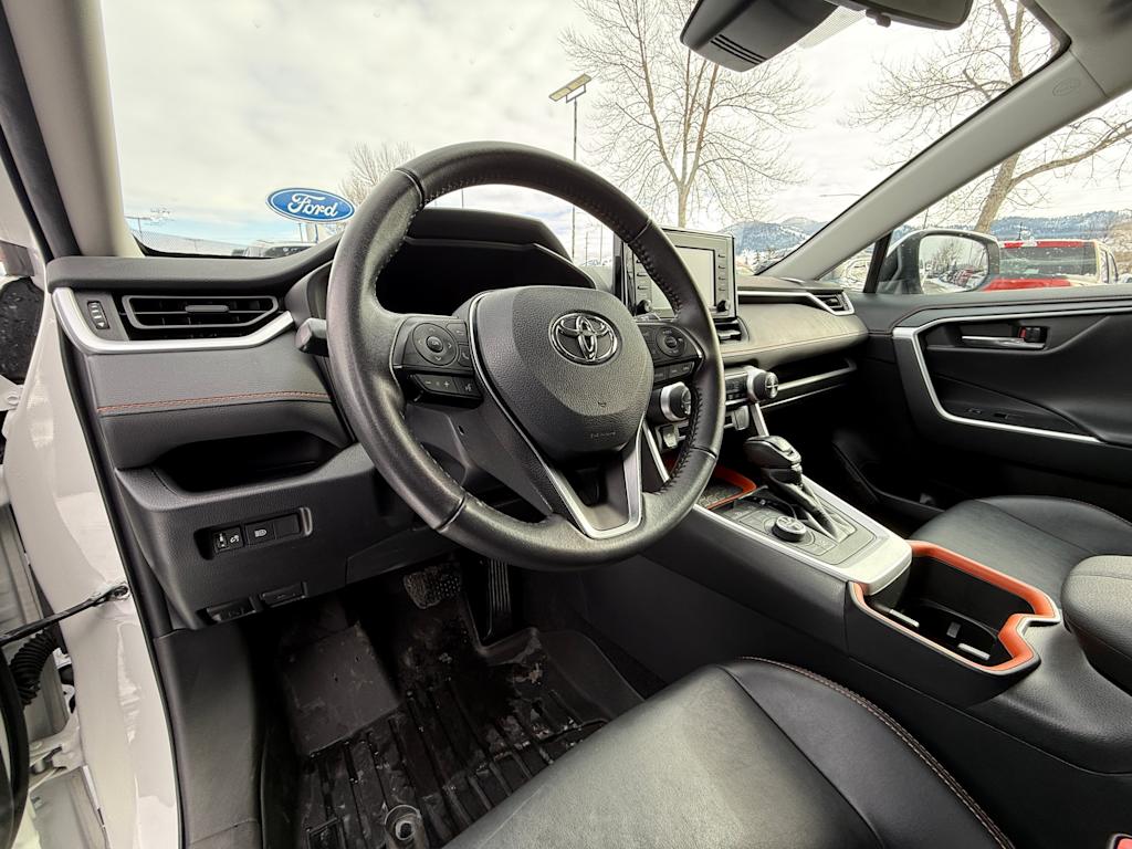 2022 Toyota RAV4 Adventure 2