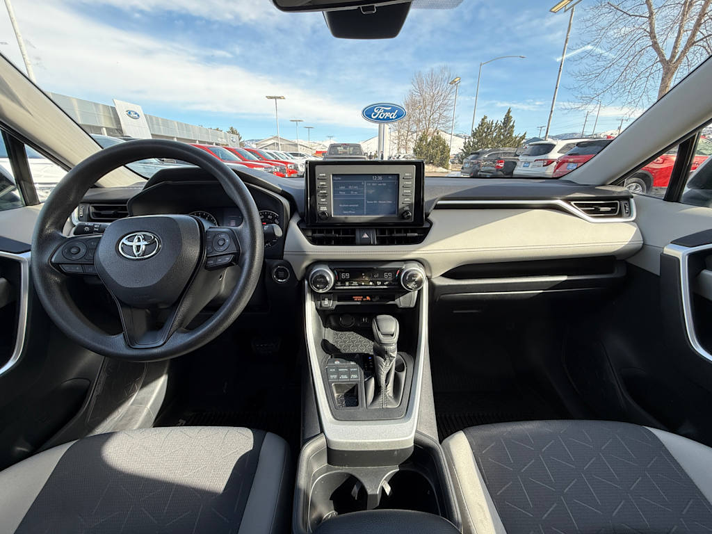 2019 Toyota RAV4 XLE 11
