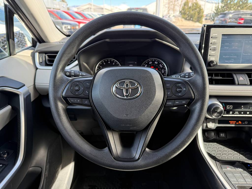 2019 Toyota RAV4 XLE 7