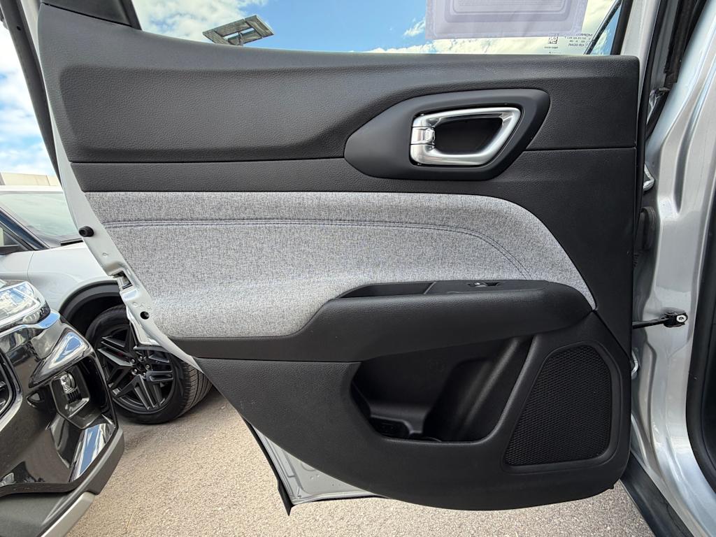 Thumbnail: 2024 Jeep Compass - 26