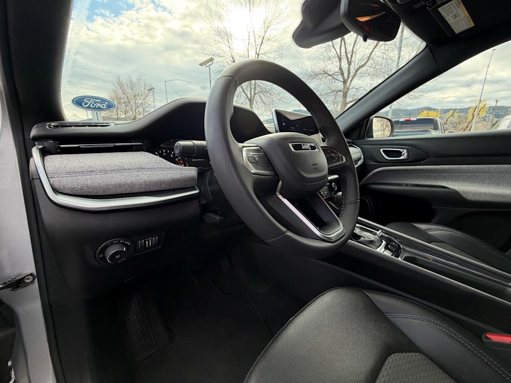 Thumbnail: 2024 Jeep Compass - 2