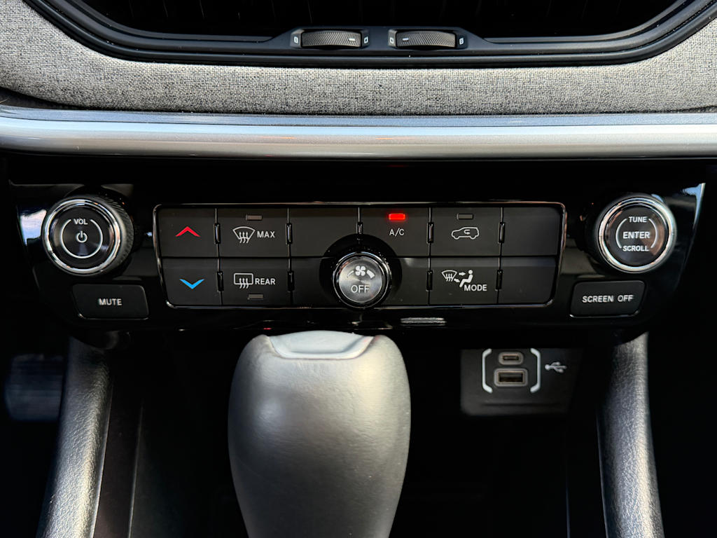 Thumbnail: 2024 Jeep Compass - 23