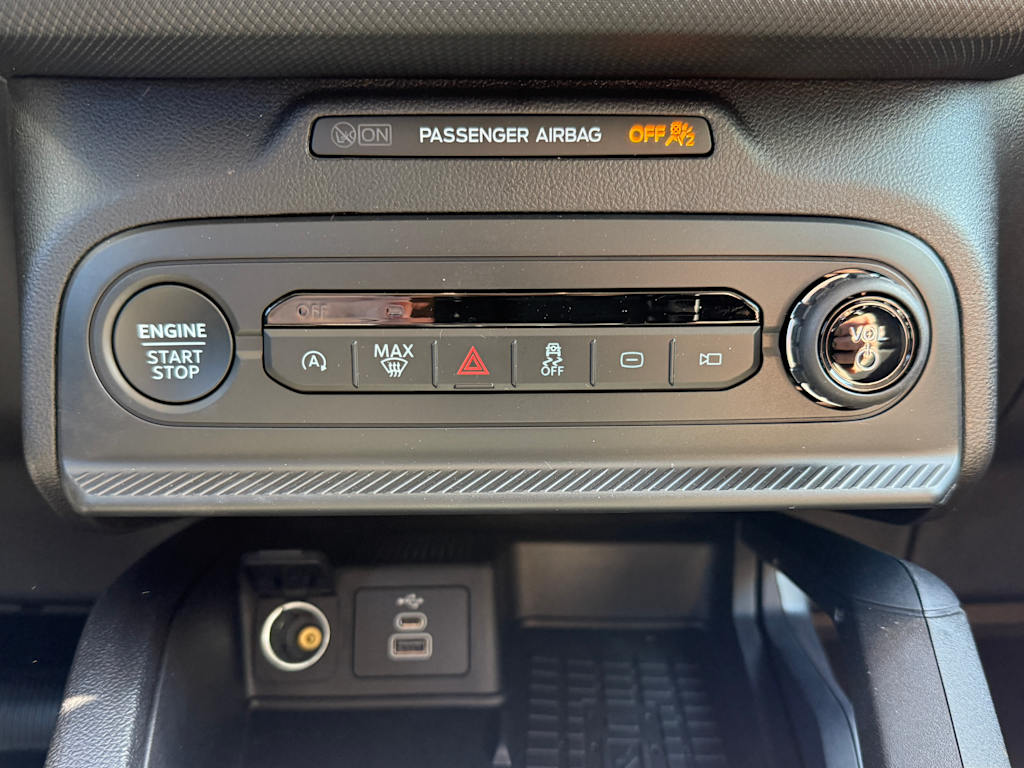 Thumbnail: 2025 Ford Bronco Sport - 22