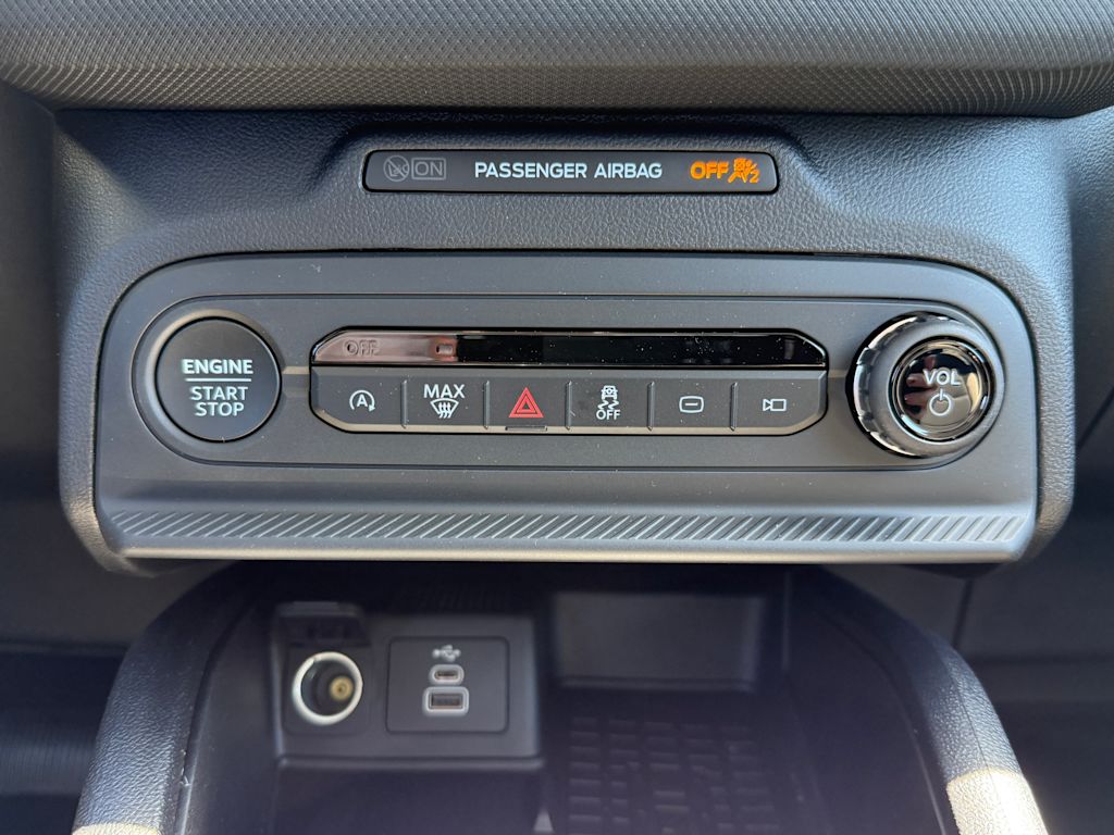 Thumbnail: 2025 Ford Bronco Sport - 21