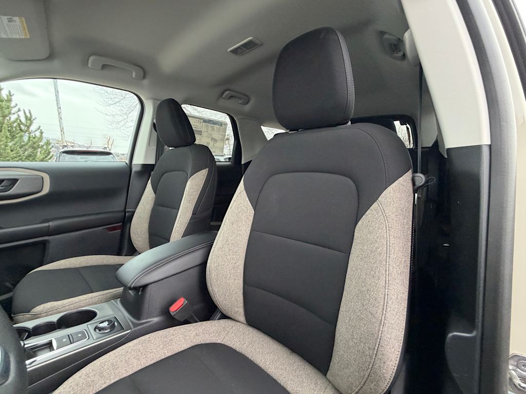 Thumbnail: 2025 Ford Bronco Sport - 9