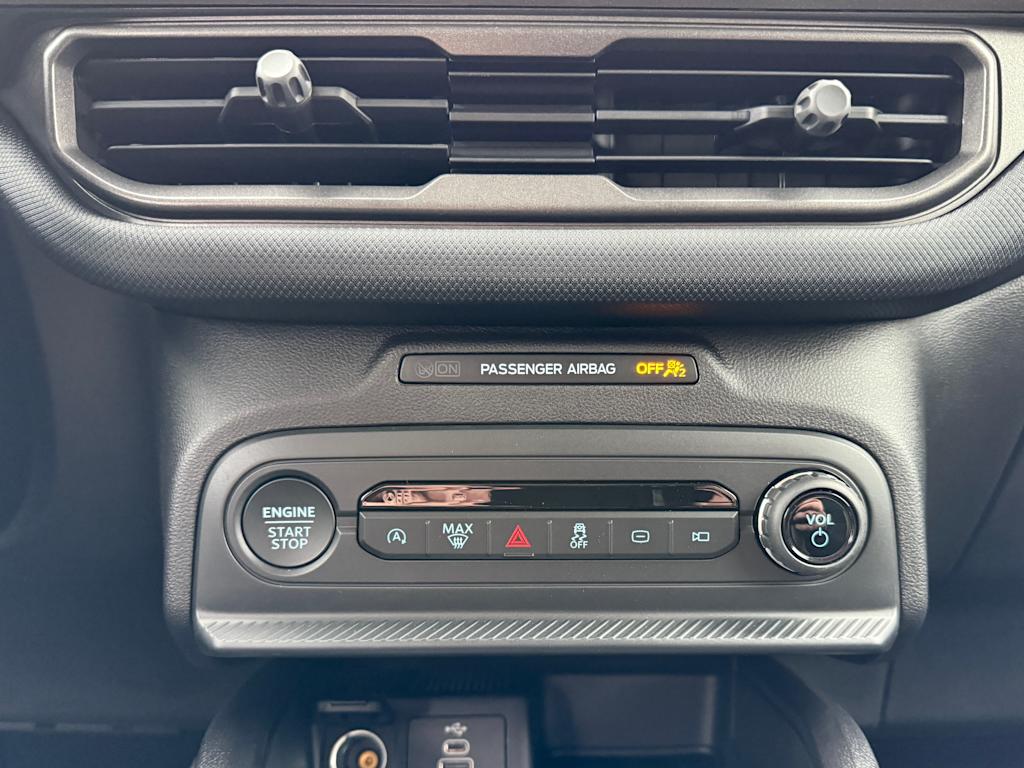 Thumbnail: 2025 Ford Bronco Sport - 22