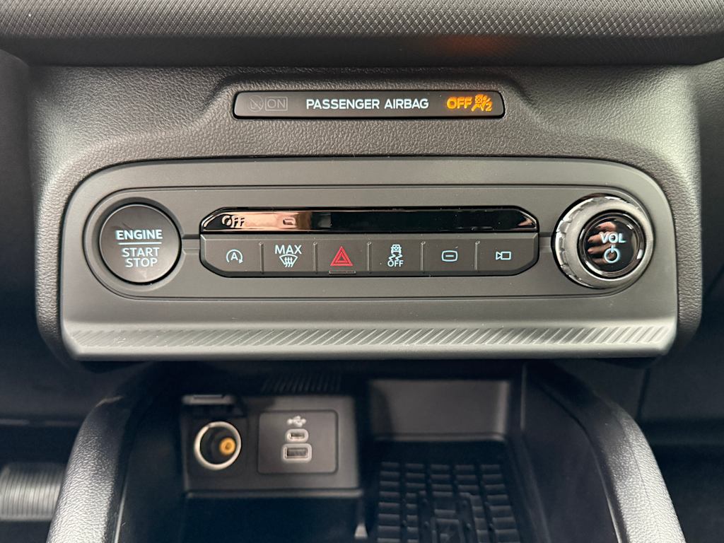 Thumbnail: 2025 Ford Bronco Sport - 21