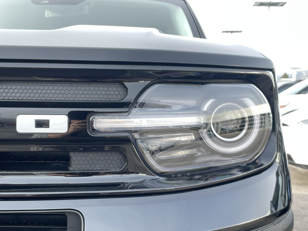 2024 Ford Bronco Sport Outer Banks 18