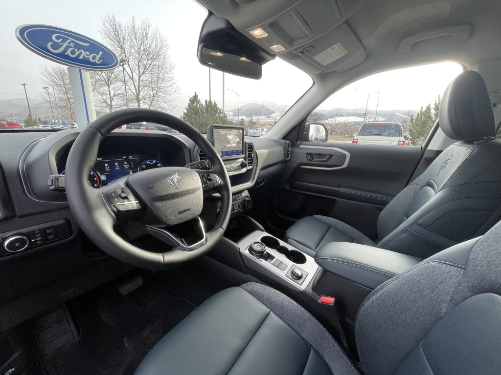 2024 Ford Bronco Sport Outer Banks 7