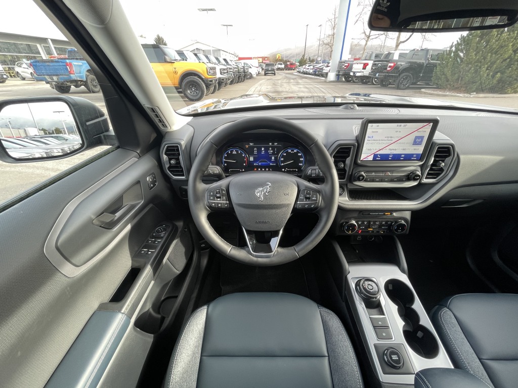 2024 Ford Bronco Sport Outer Banks 9
