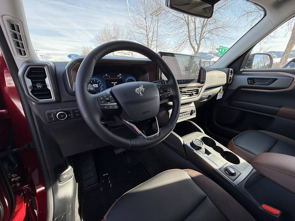 2025 Ford Bronco Sport Outer Banks 2