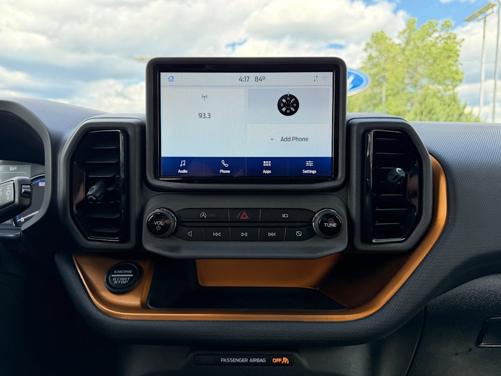 Thumbnail: 2021 Ford Bronco Sport - 12