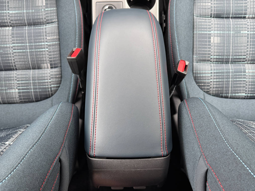 Thumbnail: 2025 Ford Bronco Sport - 10