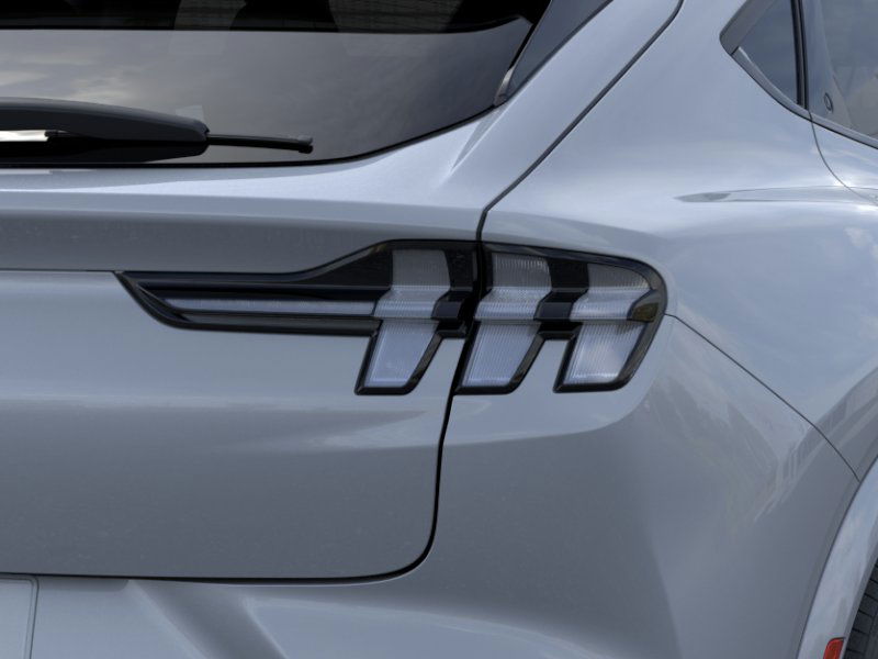 2025 Ford Mustang Mach-E GT 21