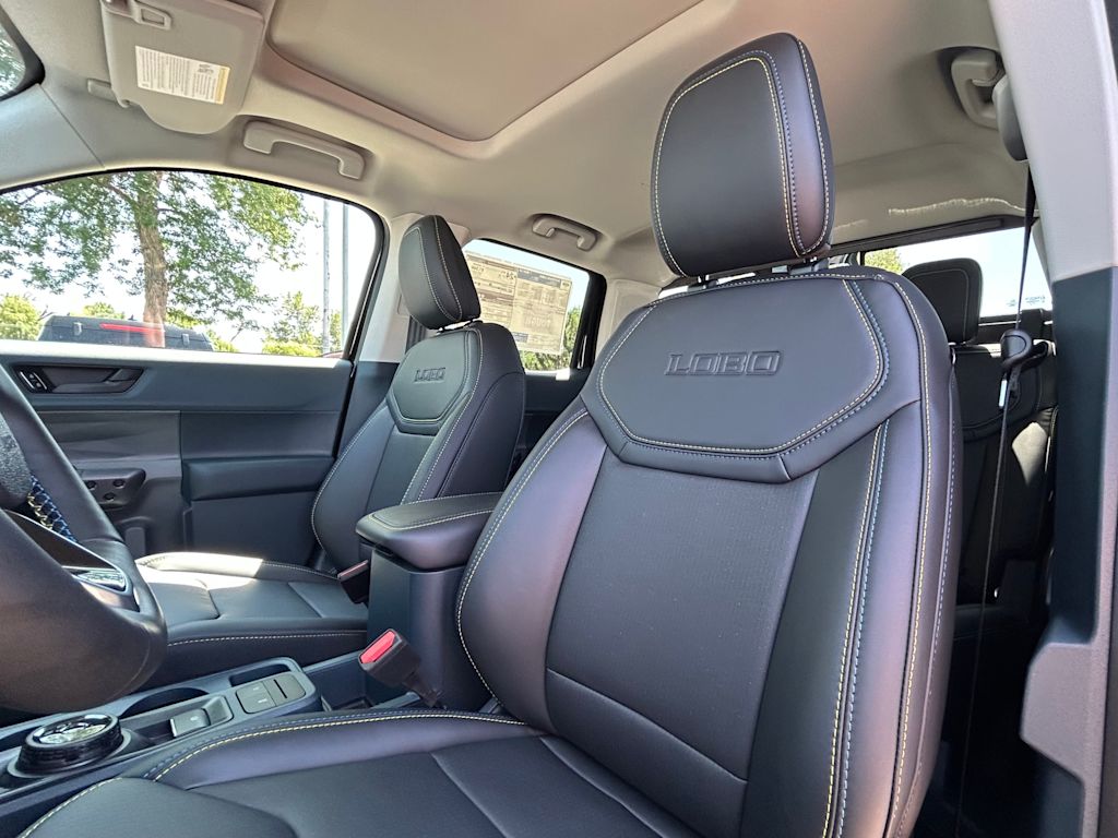 Thumbnail: 2025 Ford Maverick - 8