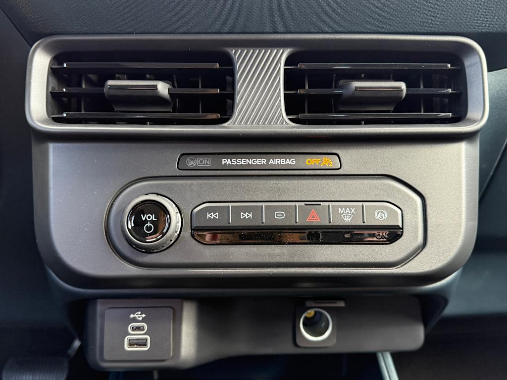 Thumbnail: 2025 Ford Maverick - 19