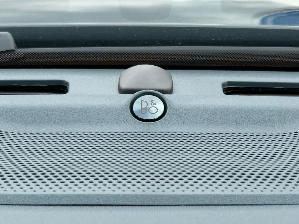 Thumbnail: 2025 Ford Maverick - 21