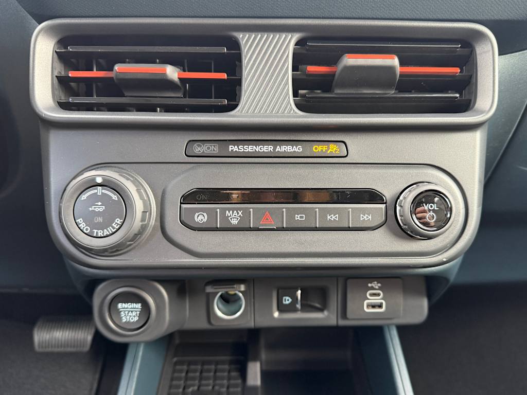 Thumbnail: 2025 Ford Maverick - 23