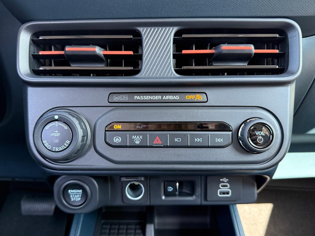 Thumbnail: 2025 Ford Maverick - 21