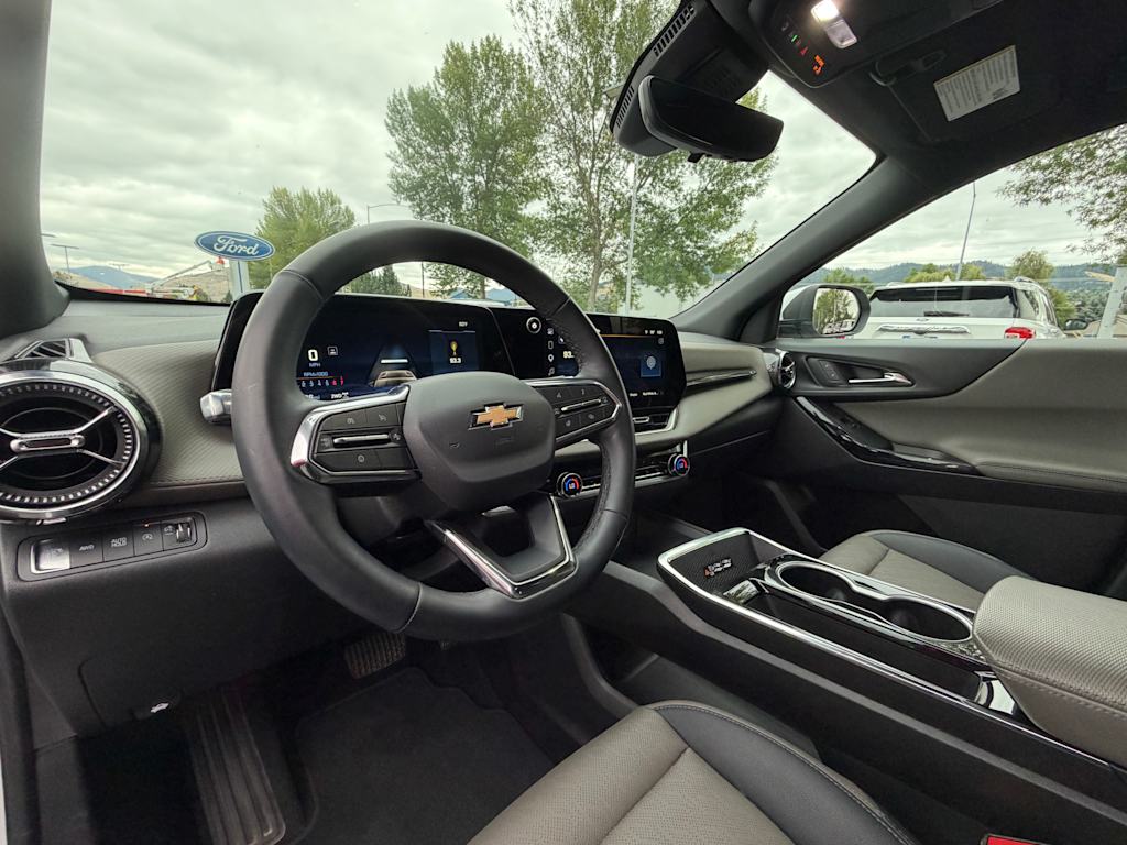 Thumbnail: 2025 Chevrolet Equinox - 2