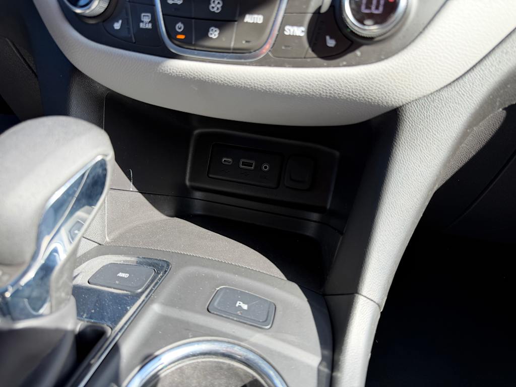 Thumbnail: 2024 Chevrolet Equinox - 22