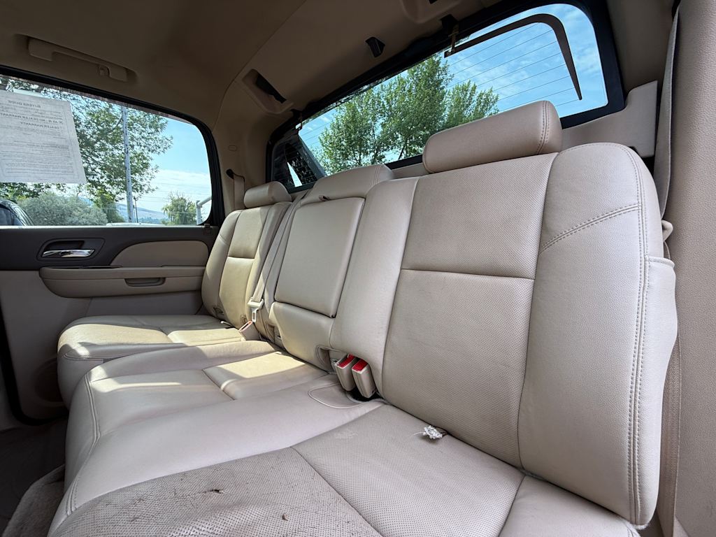 Thumbnail: 2012 Chevrolet Avalanche 1500 - 23