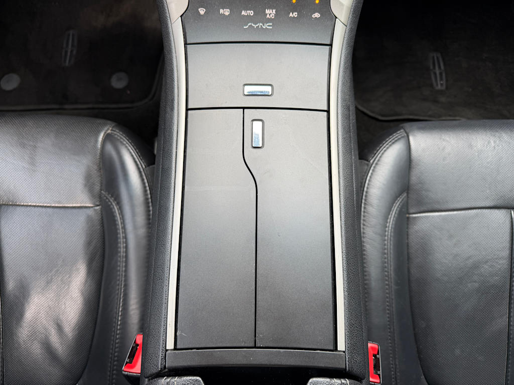 Thumbnail: 2016 Lincoln MKZ - 12