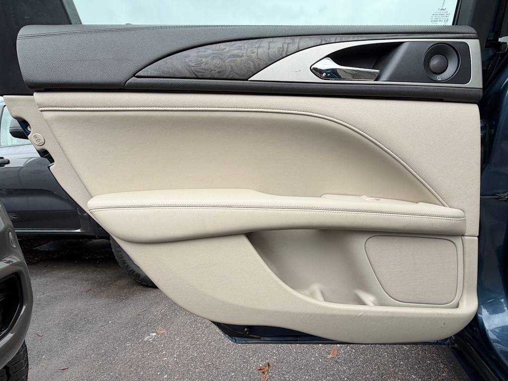 Thumbnail: 2019 Lincoln MKZ - 25