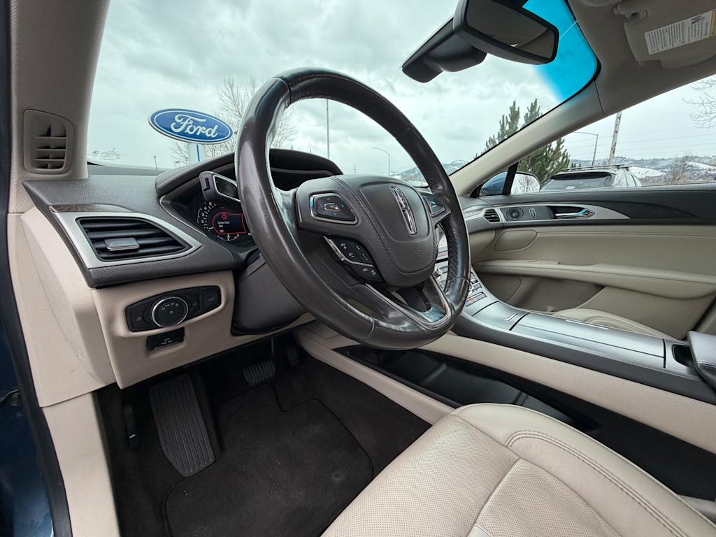 Thumbnail: 2019 Lincoln MKZ - 2