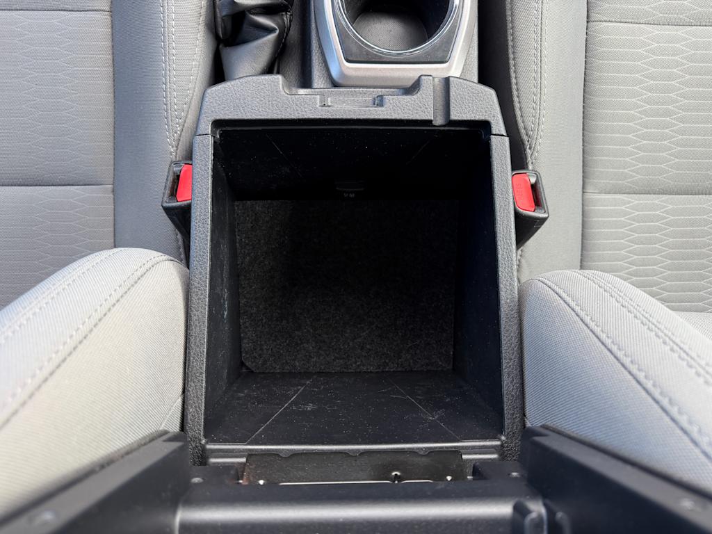 Thumbnail: 2019 Toyota Tacoma - 24