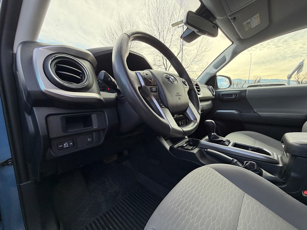 Thumbnail: 2019 Toyota Tacoma - 2