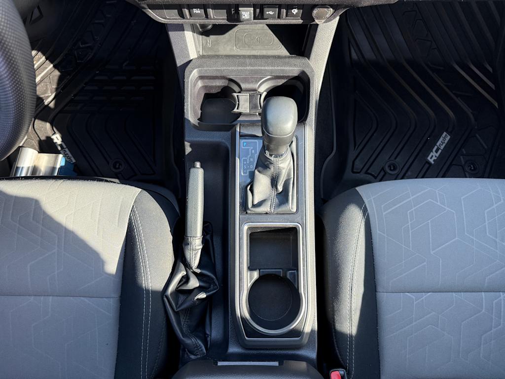 2022 Toyota Tacoma TRD Off-Road 13