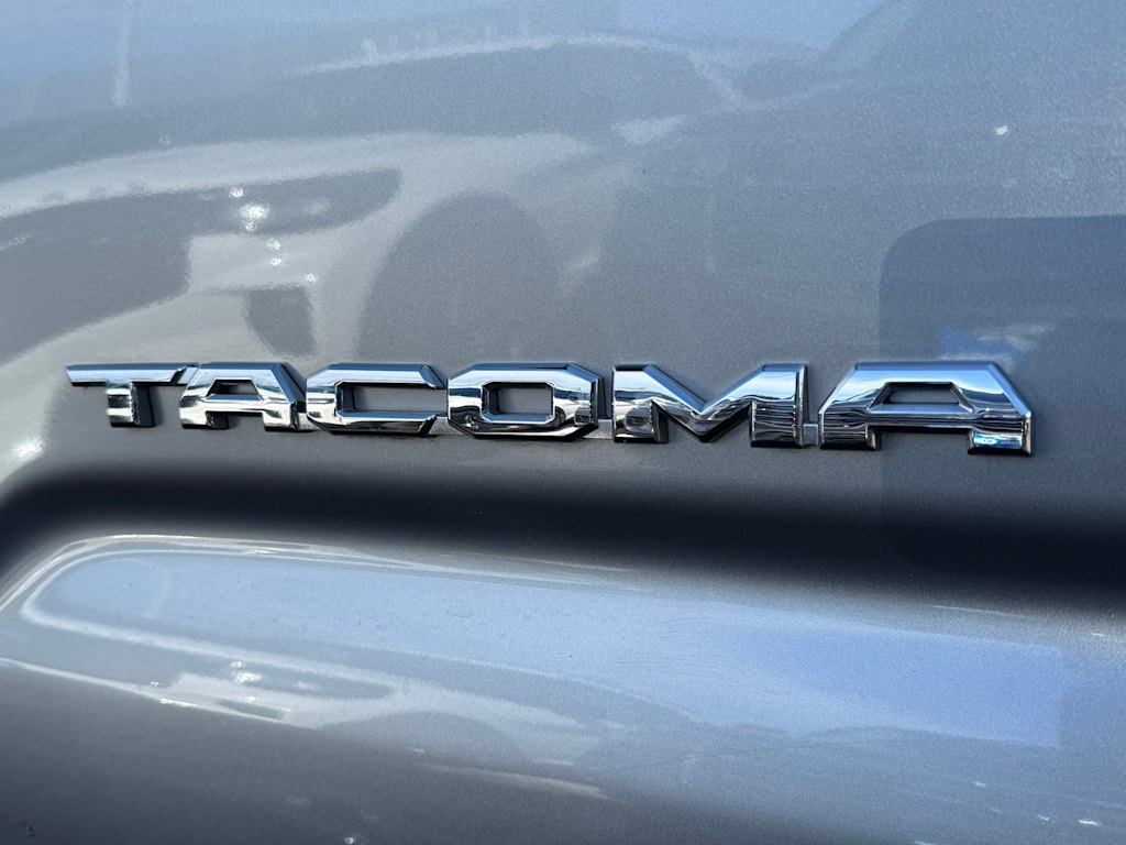2022 Toyota Tacoma TRD Off-Road 27