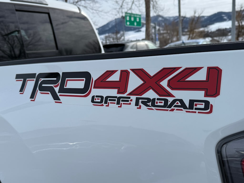 2023 Toyota Tacoma TRD Off-Road 6