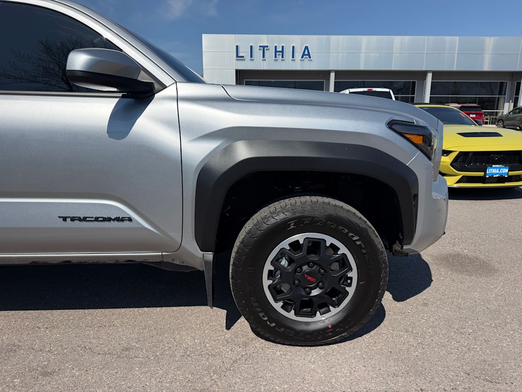 Thumbnail: 2025 Toyota Tacoma - 18